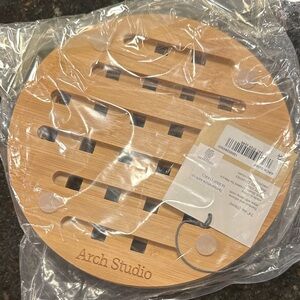 NWT Arch Studio Two-Piece Bamboo Trivet Set